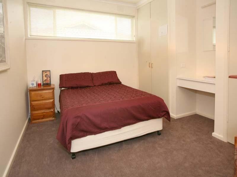 91 King Arthur Drive, Glen Waverley VIC 3150