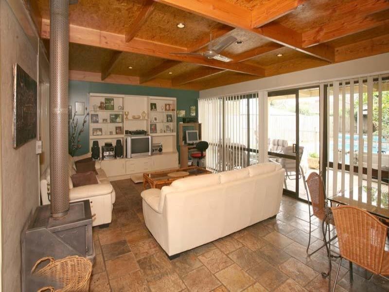 91 King Arthur Drive, Glen Waverley VIC 3150