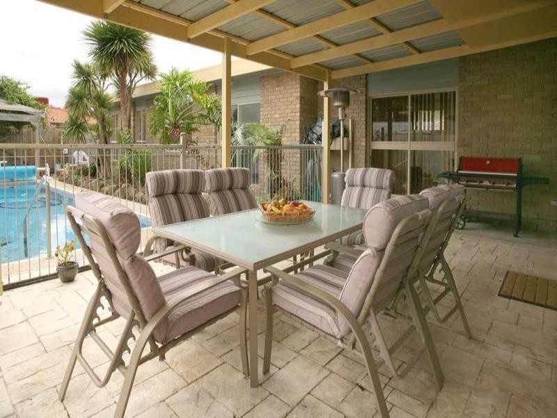 91 King Arthur Drive, Glen Waverley VIC 3150