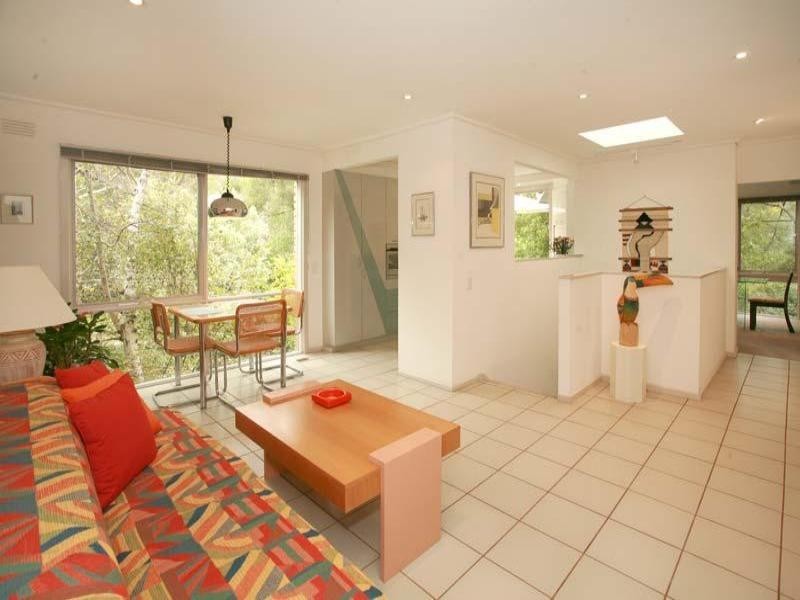 13 Bengal Crescent, Mount Waverley VIC 3149