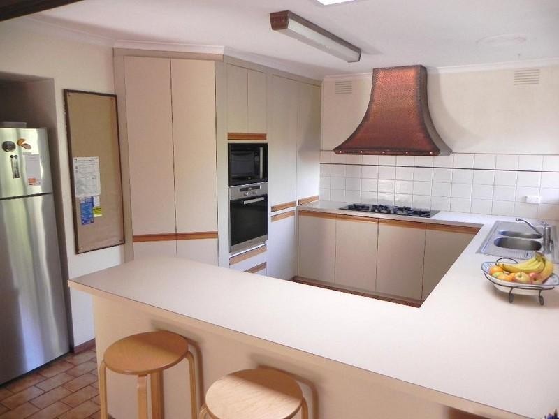 8 Danene Court, Vermont South VIC 3133