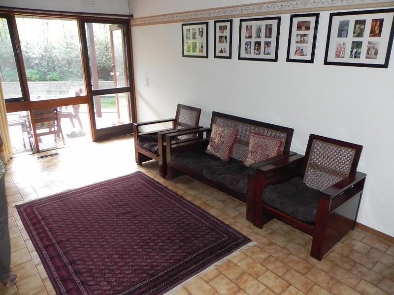 8 Danene Court, Vermont South VIC 3133