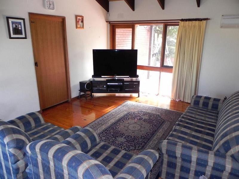 8 Danene Court, Vermont South VIC 3133