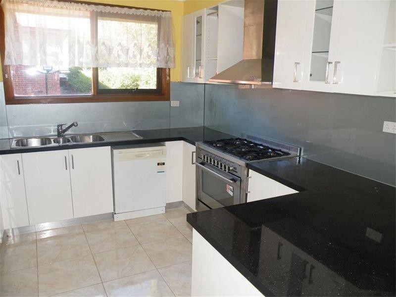 7 Maygrove Way, Mulgrave VIC 3170