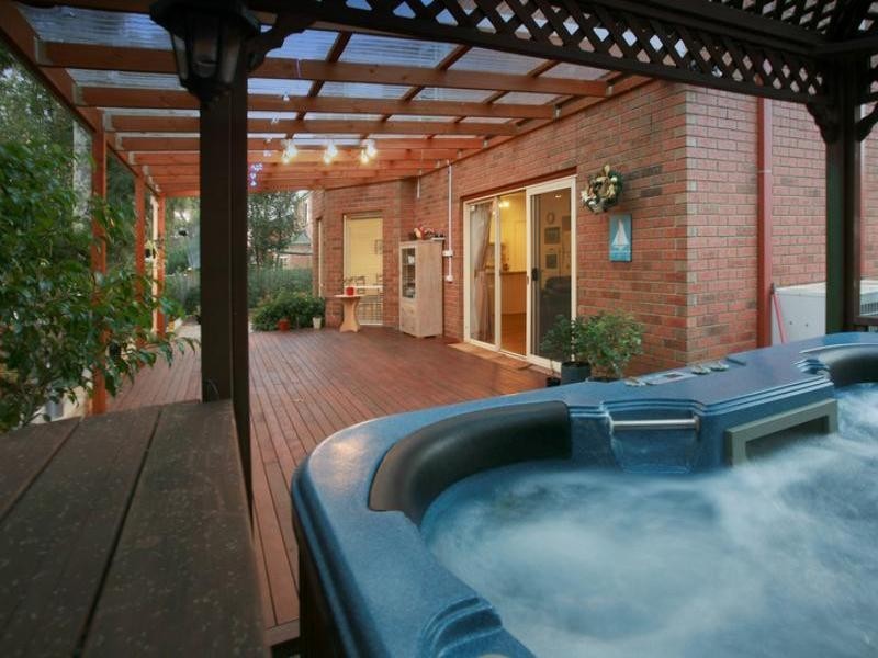 37 Crows Lane, Glen Waverley VIC 3150