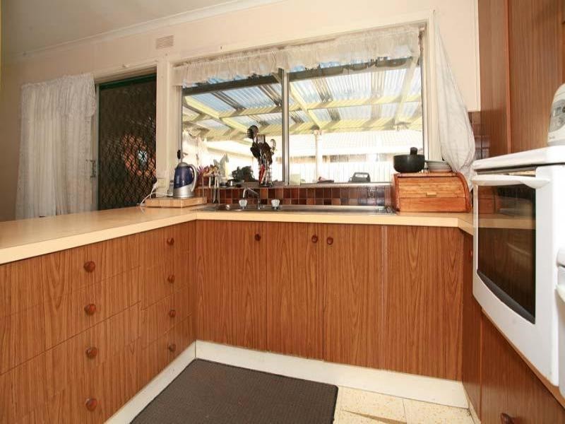 29 Bertrand Avenue, Mulgrave VIC 3170