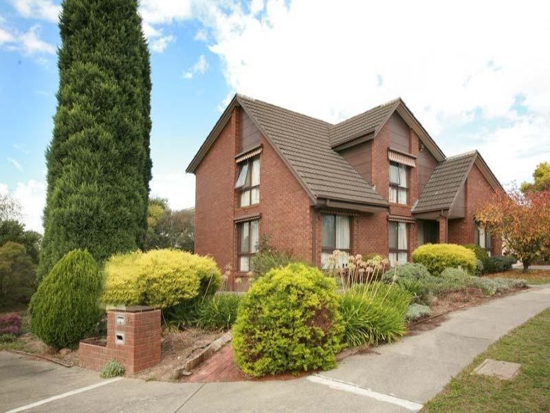 15 Lainie Court, Wantirna South VIC 3152