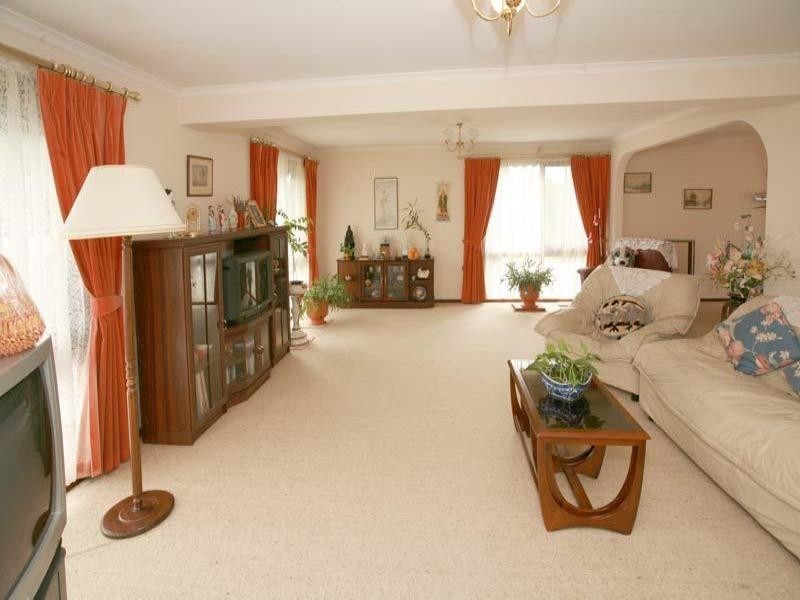 15 Lainie Court, Wantirna South VIC 3152