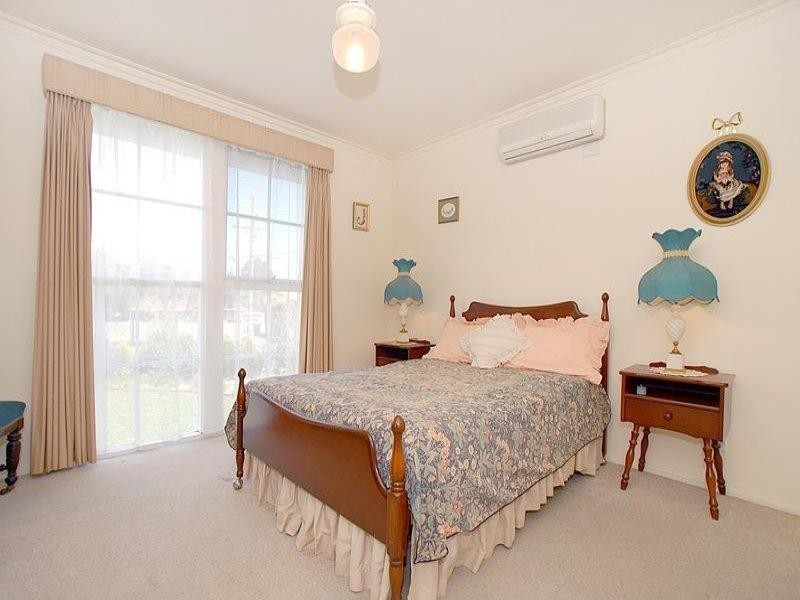 92 Windella Crescent, Glen Waverley VIC 3150