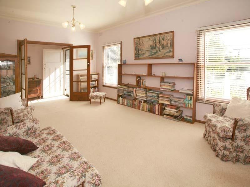 6 Clematis Street, Glen Waverley VIC 3150