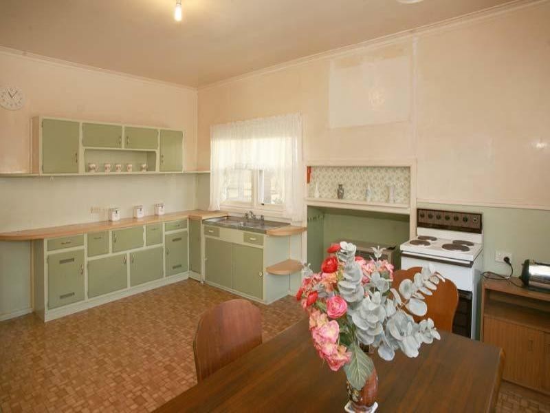 6 Clematis Street, Glen Waverley VIC 3150