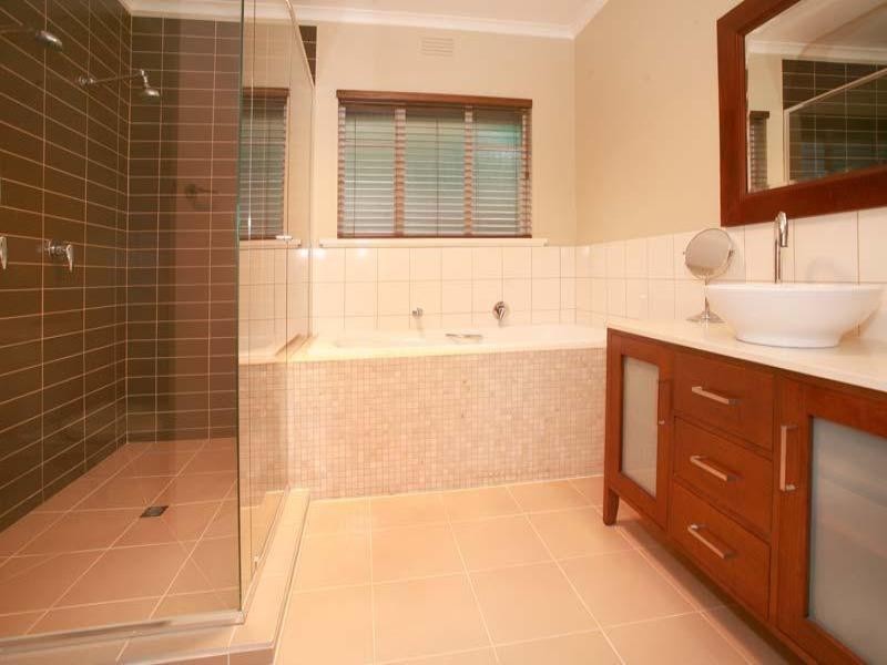 44 Avonhurst Drive, Glen Waverley VIC 3150