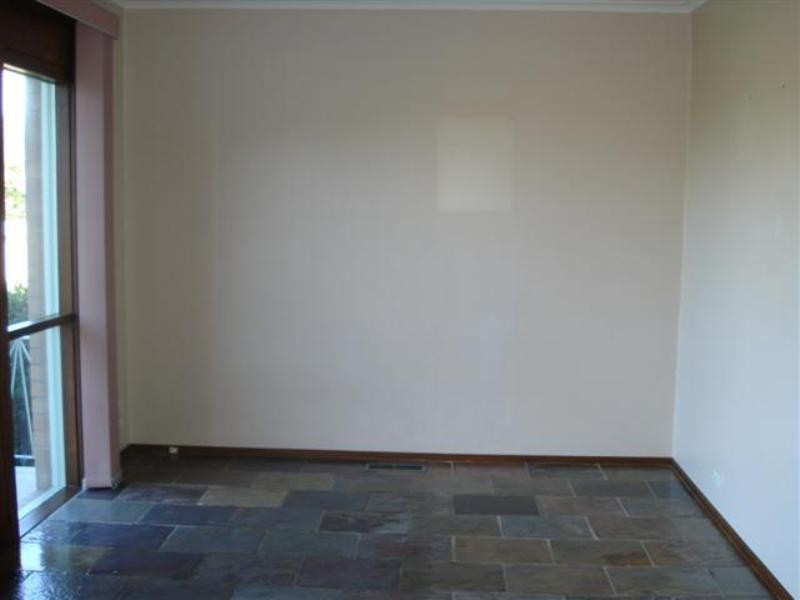 87 Strada Crescent, Wheelers Hill VIC 3150