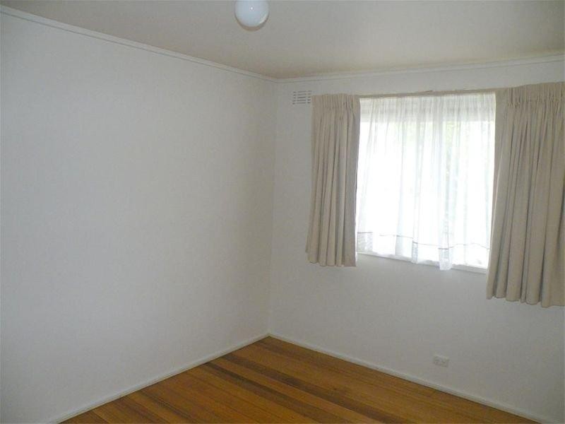 89 Winmalee Drive, Glen Waverley VIC 3150