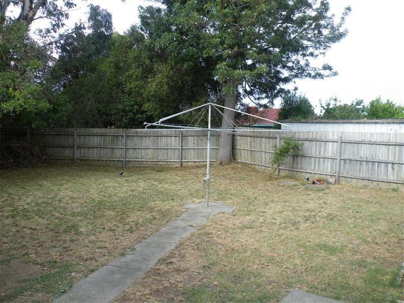 89 Winmalee Drive, Glen Waverley VIC 3150