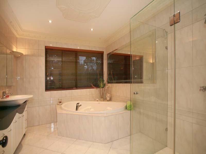 7 Kosciusko Court, Wheelers Hill VIC 3150