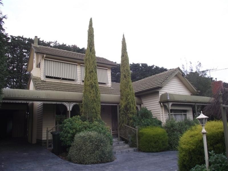 48 Pepperell Avenue, Glen Waverley VIC 3150