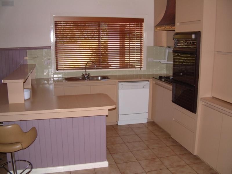 48 Pepperell Avenue, Glen Waverley VIC 3150