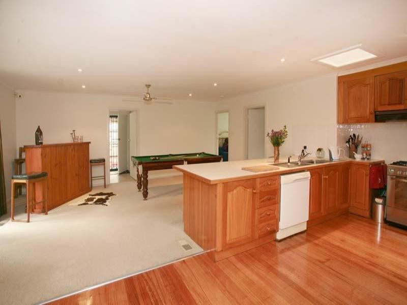 15 Tanner Street, Glen Waverley VIC 3150