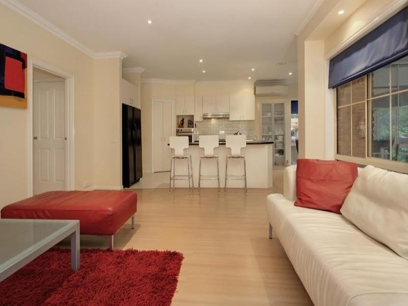 3 Holmes Way, Glen Waverley VIC 3150