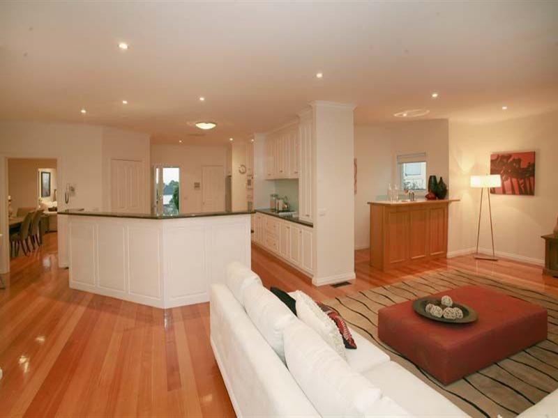 10 Strathconnan Place, Wheelers Hill VIC 3150