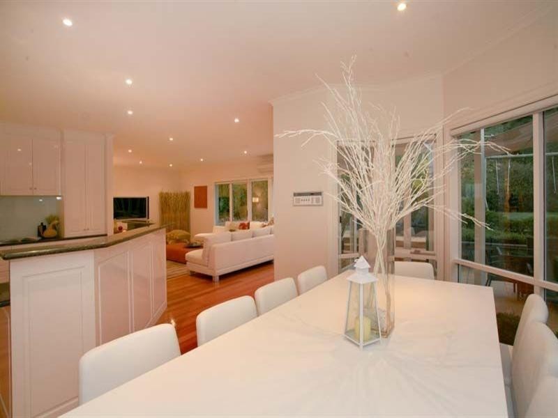 10 Strathconnan Place, Wheelers Hill VIC 3150