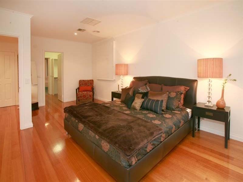 10 Strathconnan Place, Wheelers Hill VIC 3150