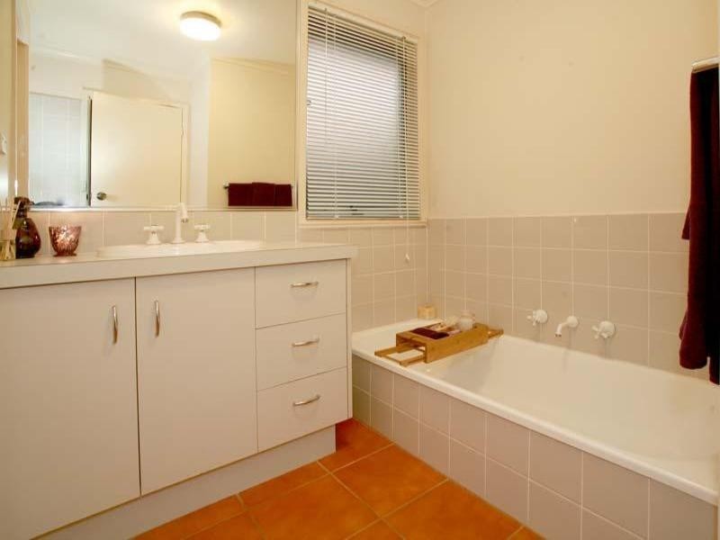 13 Rythdale Court, Glen Waverley VIC 3150