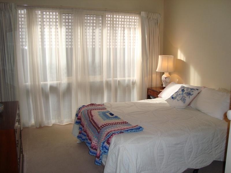 24 Hutchinson Drive, Kew VIC 3101