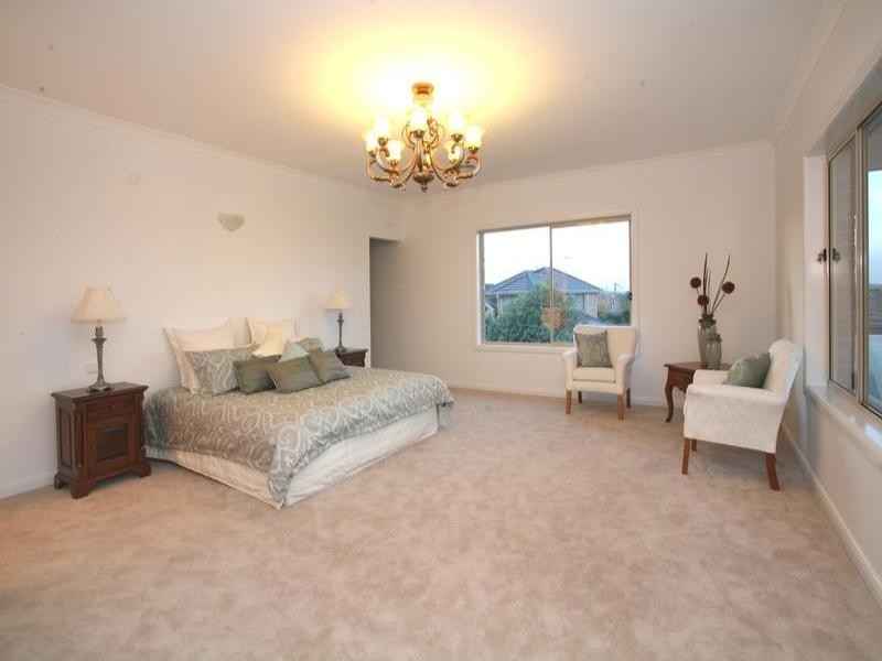 1 Townsend Street, Glen Waverley VIC 3150