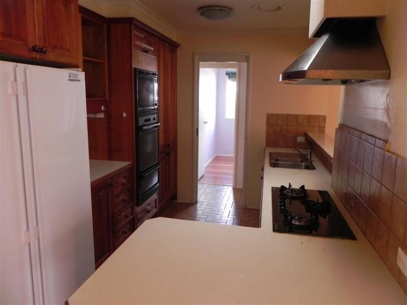 75 Cootamundra Drive, Wheelers Hill VIC 3150