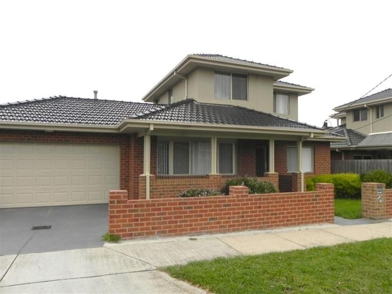 2/12 Myrtle Street, Glen Waverley VIC 3150