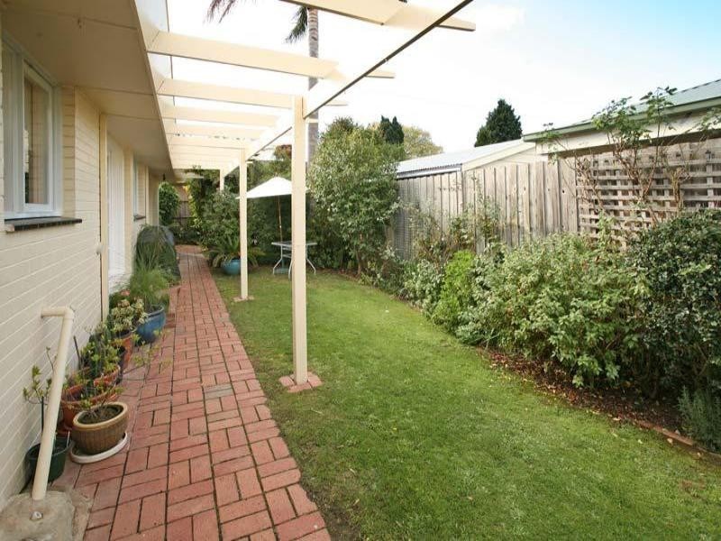 27 Koonalda Avenue, Glen Waverley VIC 3150