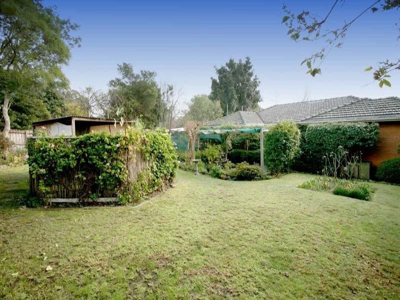 12 Townsend Street, Glen Waverley VIC 3150