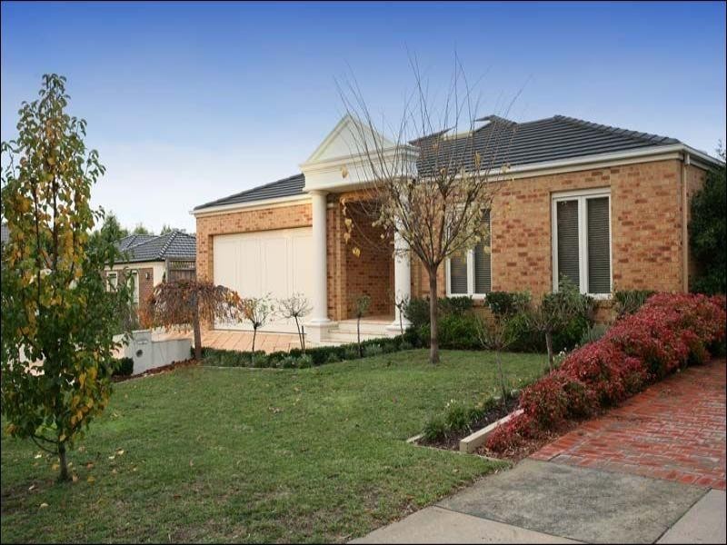 5 Maxwell Grove, Glen Waverley VIC 3150