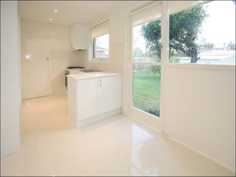 2 Kensington Court, Mulgrave VIC 3170