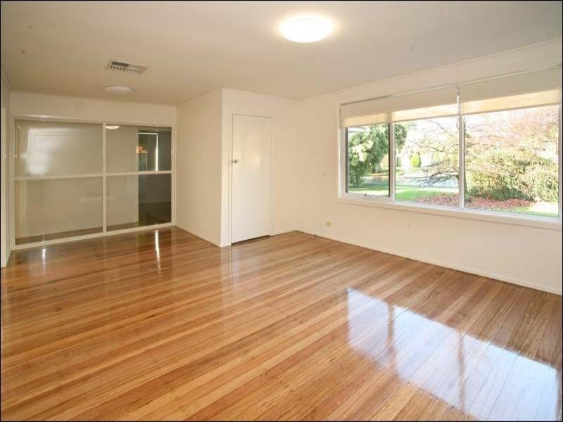 2 Kensington Court, Mulgrave VIC 3170