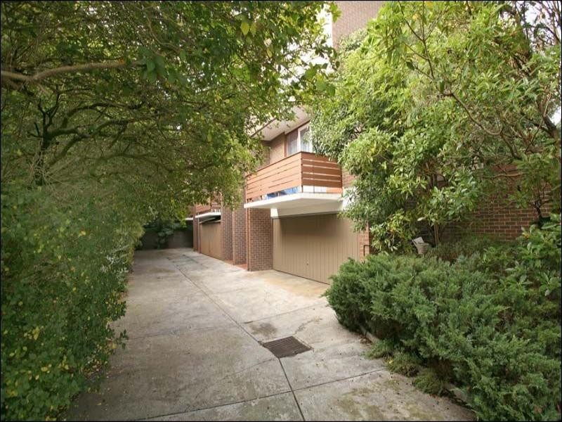 6/4 Rosaline Avenue, Mount Waverley VIC 3149