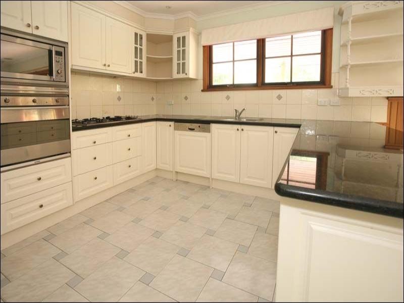 31 Buller Drive, Glen Waverley VIC 3150