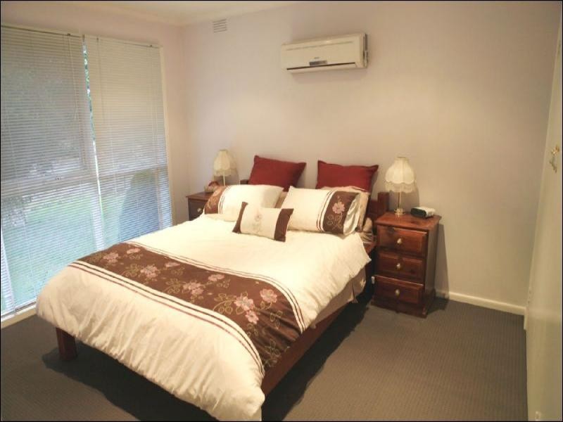 22 Rowitta Drive, Glen Waverley VIC 3150