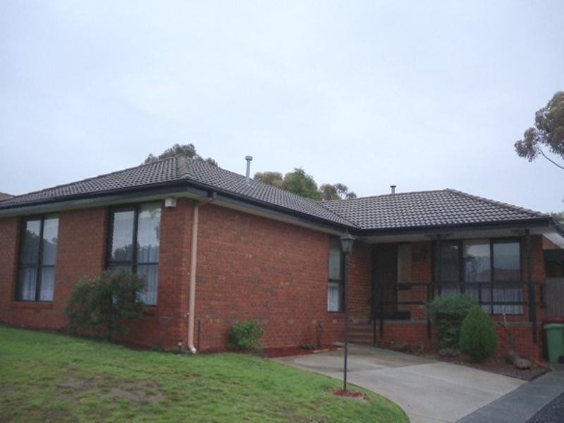 25 Mildura Crescent, Endeavour Hills VIC 3802
