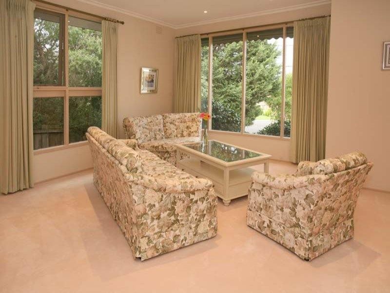 297 Gallaghers Road, Glen Waverley VIC 3150