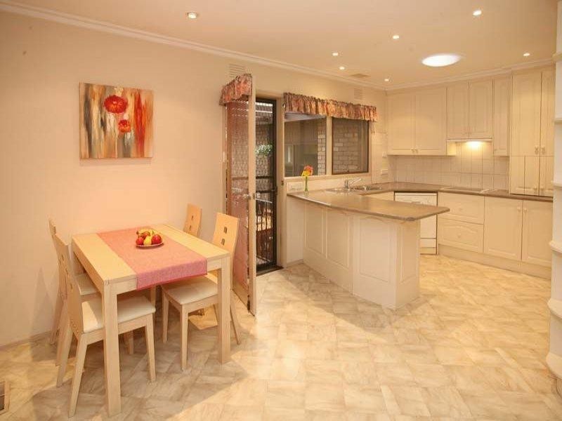 297 Gallaghers Road, Glen Waverley VIC 3150