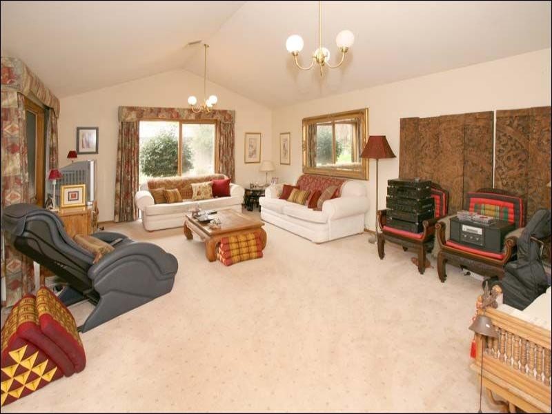 11 Nelse Court, Wheelers Hill VIC 3150