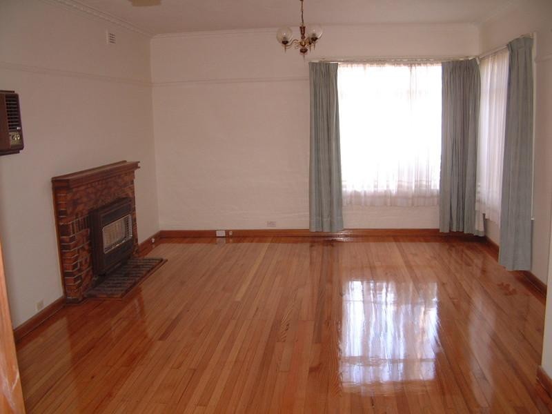 27 Douglas Street, Ashwood VIC 3147