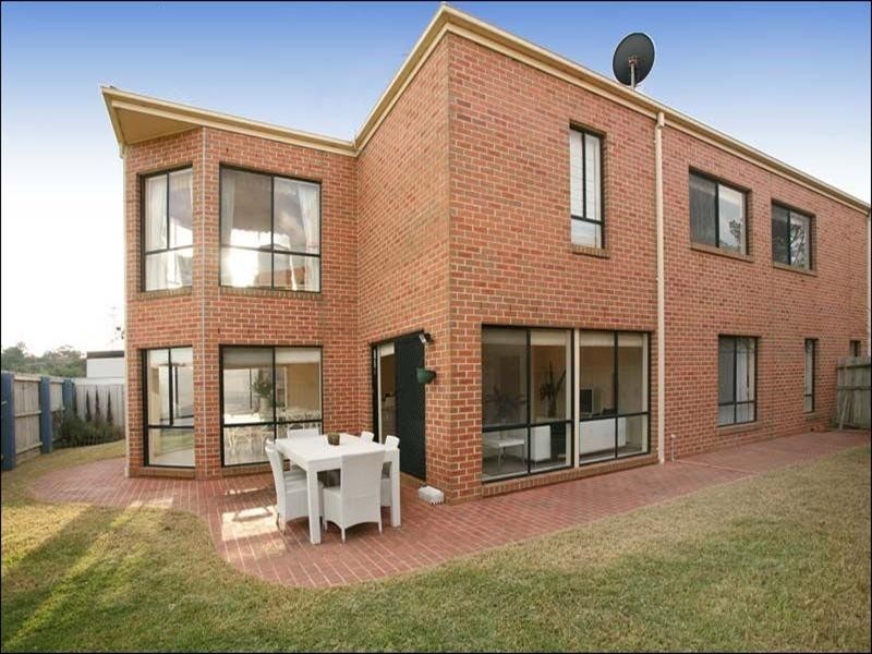 117 Herriotts Boulevard, Glen Waverley VIC 3150