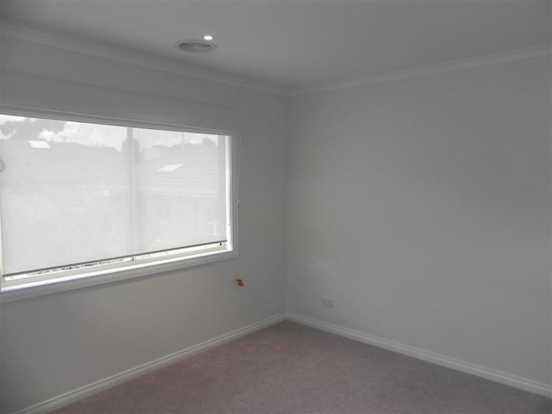 2/17 Box Avenue, Forest Hill VIC 3131