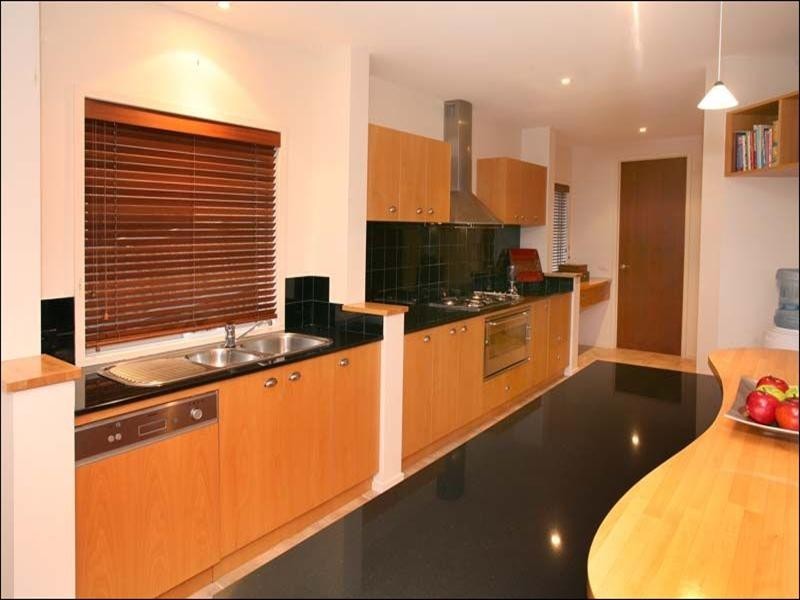 20 Arlington Drive, Glen Waverley VIC 3150