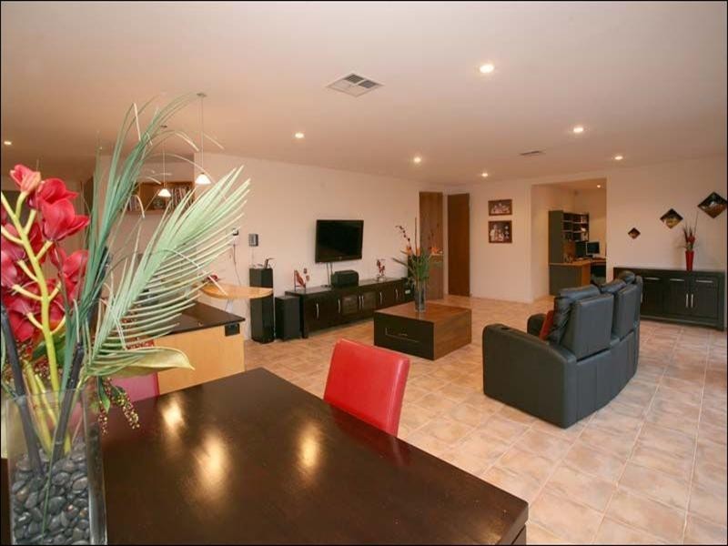 20 Arlington Drive, Glen Waverley VIC 3150