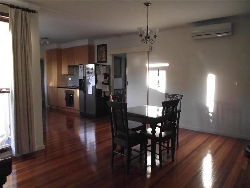 10 Leatherwood Crescent, Wheelers Hill VIC 3150